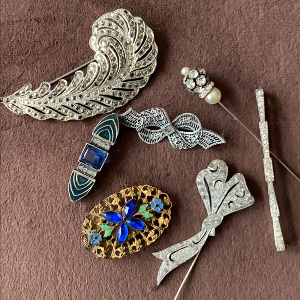 Vintage set of 10 beautiful pins and clips❣️ - Picture 2 of 4